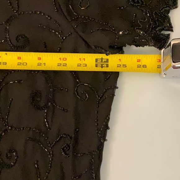 Laurence Kazan 1X black beaded top. Silk outer layer. All beads appear intact. - Picture 6 of 8